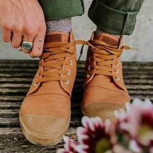 Bangs Sahara Sand High Top Shoes